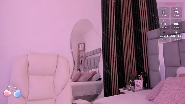 Snapshot of vivianne_scott chatting on November 4, 12:04 pm vivianne scott online show from November 4, 12:04 pm