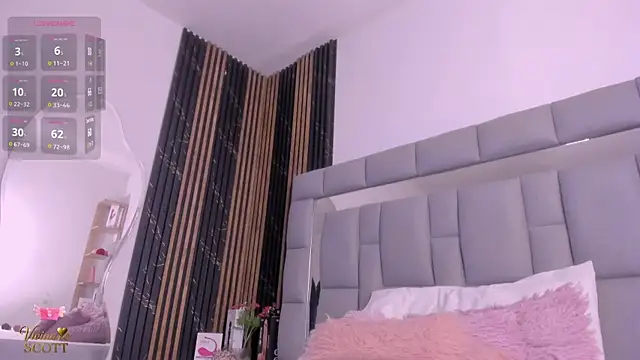 vivianne scott online show from January 15, 12:10 pm