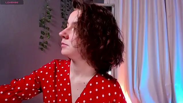 Snapshot of mind_game chatting on January 25, 5:29 am mind game online show from January 25, 5:29 am