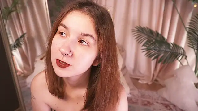 Snapshot of mind_game chatting on November 29, 6:05 am mind game online show from November 29, 6:05 am