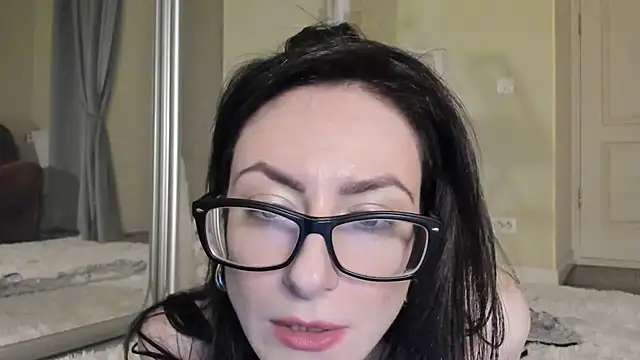 Snapshot of Baby_Jewel chatting on December 21, 5:29 pm Baby Jewel online show from December 21, 5:29 pm