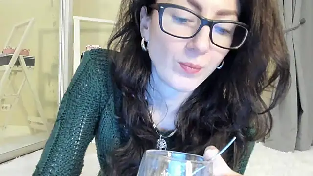 Snapshot of Baby_Jewel chatting on February 20, 11:09 am Baby Jewel online show from February 20, 11:09 am