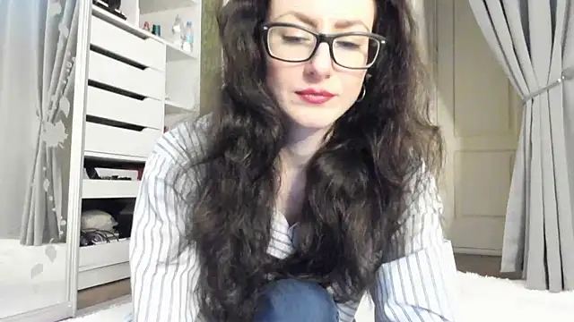 Snapshot of Baby_Jewel chatting on November 9, 11:08 am Baby Jewel online show from November 9, 11:08 am