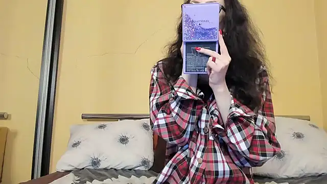 Snapshot of Baby_Jewel chatting on November 27, 11:12 am Baby Jewel online show from November 27, 11:12 am