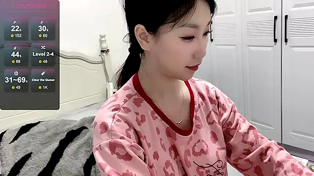 MMiao-66u online show from February 3, 12:03 pm