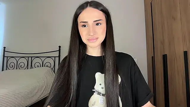 Kim Oberlin  online show from April 1, 1:52 pm