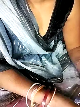 kumarigirl online show from November 9, 7:06 am