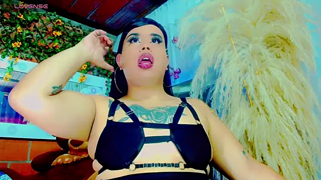 nauthyvalentina online show from March 6, 3:19 pm