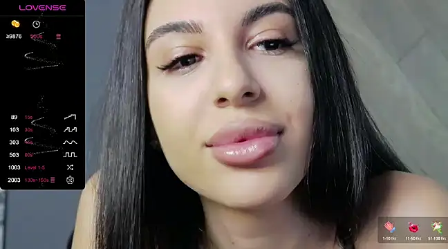 Snapshot of _Evelyynn_ chatting on December 31, 8:48 am Evelyynn online show from December 31, 8:48 am