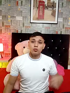 couple lovelyds online show from February 2, 12:35 pm