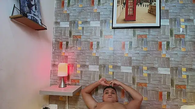 couple lovelyds online show from December 22, 9:01 pm