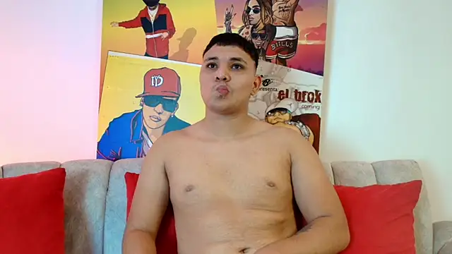 couple lovelyds online show from February 27, 8:42 pm