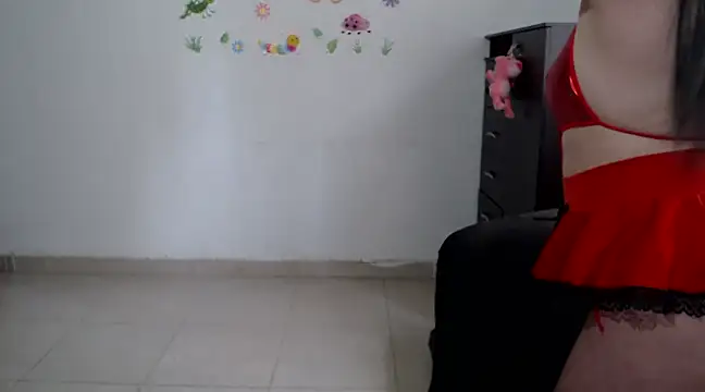 Snapshot of allison_11p chatting on December 10, 4:49 pm allison 11p online show from December 10, 4:49 pm