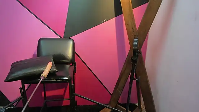 Snapshot of BDSM_Fetish chatting on February 24, 10:58 pm BDSM Fetish online show from February 24, 10:58 pm