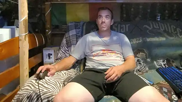 ScubaStevex online show from August 9, 4:39 am