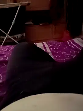 ich411983 online show from October 19, 7:47 pm