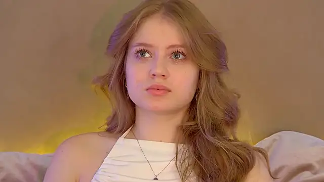 Snapshot of SelinSwarovski chatting on September 20, 4:08 pm SelinSwarovski online show from September 20, 4:08 pm