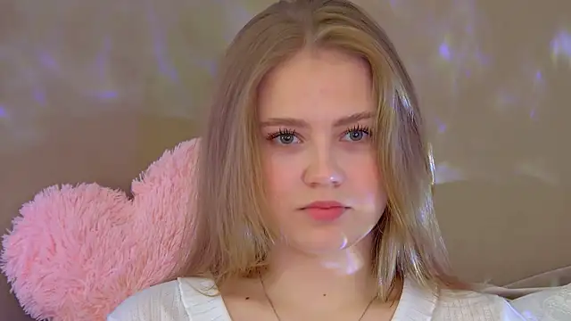 Snapshot of SelinSwarovski chatting on September 30, 5:51 pm SelinSwarovski online show from September 30, 5:51 pm