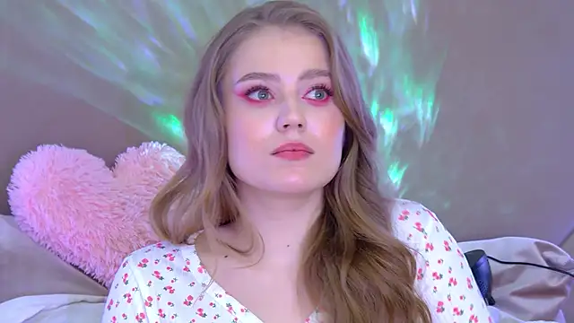 Snapshot of SelinSwarovski chatting on October 9, 6:17 pm SelinSwarovski online show from October 9, 6:17 pm