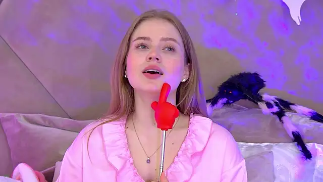 Snapshot of SelinSwarovski chatting on October 23, 6:06 pm SelinSwarovski online show from October 23, 6:06 pm