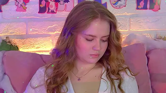 Snapshot of SelinSwarovski chatting on November 1, 6:10 pm SelinSwarovski online show from November 1, 6:10 pm