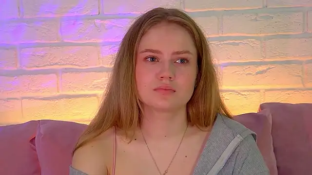 Snapshot of SelinSwarovski chatting on November 11, 6:08 pm SelinSwarovski online show from November 11, 6:08 pm