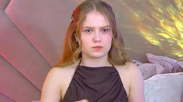 Snapshot of SelinSwarovski chatting on November 19, 5:35 pm SelinSwarovski online show from November 19, 5:35 pm