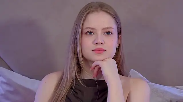 Snapshot of SelinSwarovski chatting on December 1, 4:23 pm SelinSwarovski online show from December 1, 4:23 pm