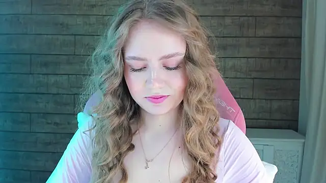 SelinSwarovski online show from March 13, 4:02 pm