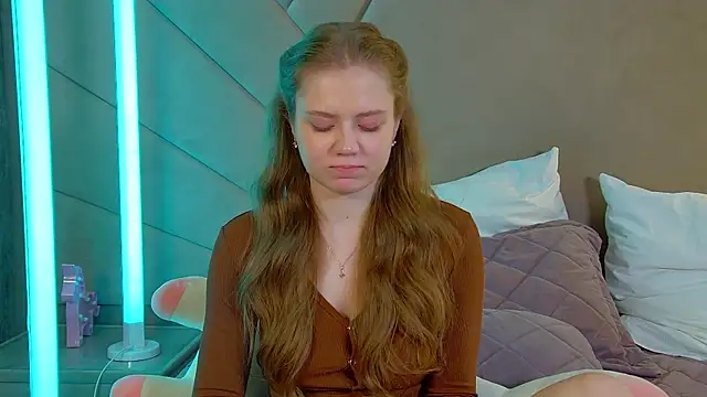 SelinSwarovski online show from April 2, 3:15 am