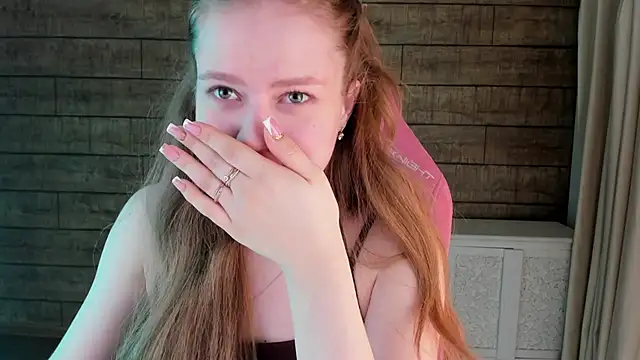 SelinSwarovski online show from April 13, 3:39 pm