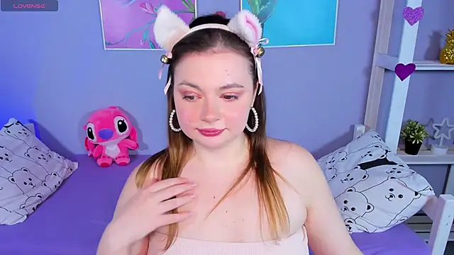 Snapshot of AlisaAnsom chatting on December 3, 11:11 am AlisaAnsom online show from December 3, 11:11 am