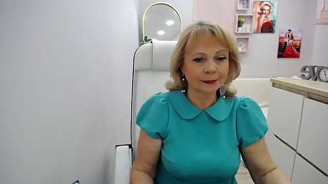 Milla Cutie18 online show from April 17, 4:48 am