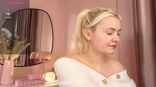 Maybe Baby  online show from December 7, 11:18 am