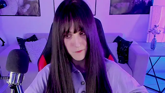 LuxRayi online show from February 11, 6:44 pm