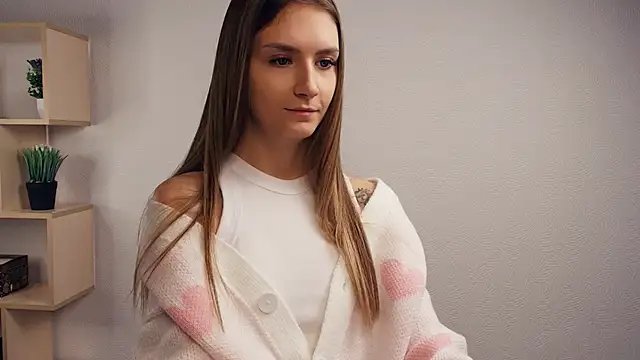 Snapshot of MayBennett chatting on December 10, 4:17 pm MayBennett online show from December 10, 4:17 pm