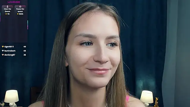 Snapshot of MayBennett chatting on January 17, 12:20 am MayBennett online show from January 17, 12:20 am