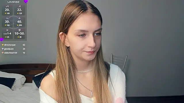 Snapshot of MayBennett chatting on January 19, 9:13 pm MayBennett online show from January 19, 9:13 pm