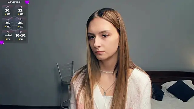 Snapshot of MayBennett chatting on January 22, 8:07 am MayBennett online show from January 22, 8:07 am