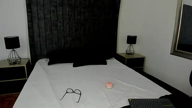 NataGarcia online show from March 13, 4:24 pm