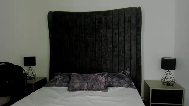 NataGarcia online show from April 2, 3:09 pm