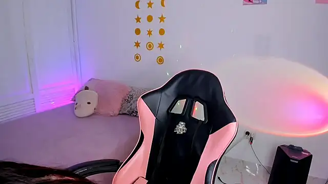 Kaoriyoshii online show from November 23, 7:13 pm