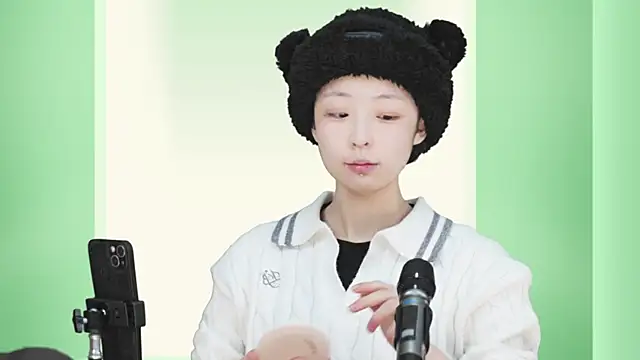 YT-lovebaby online show from December 26, 4:25 pm