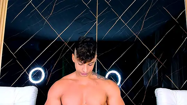 Owen Muzcle online show from September 24, 3:04 pm