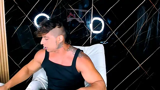 Owen Muzcle online show from October 2, 4:41 am