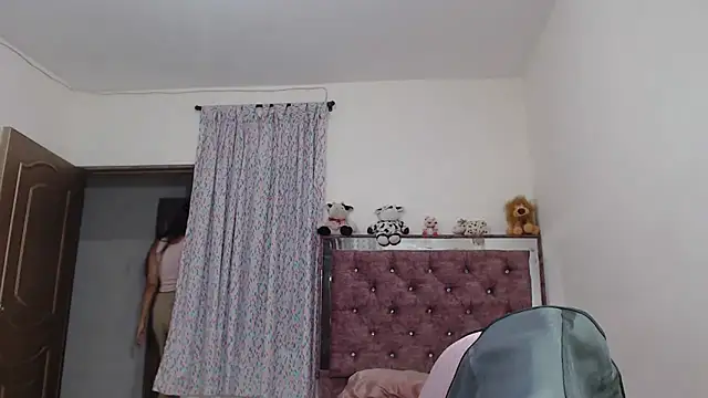 Snapshot of jaky_reyes chatting on February 13, 1:19 am jaky reyes online show from February 13, 1:19 am