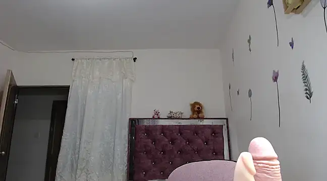 Snapshot of jaky_reyes chatting on March 1, 2:15 am jaky reyes online show from March 1, 2:15 am