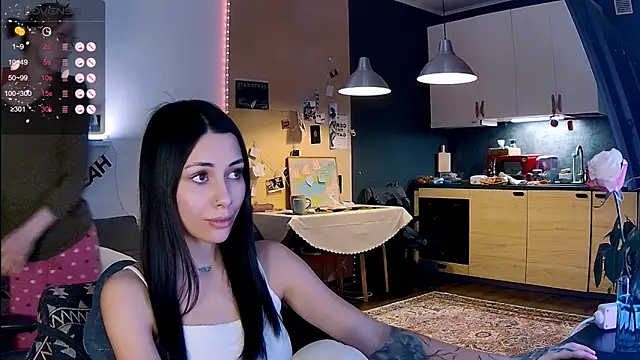 KatiKate online show from March 7, 5:32 pm