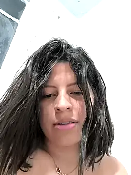 ShyVibes  online show from January 22, 5:05 am