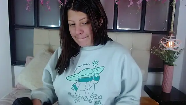 ShyVibes  online show from November 8, 7:34 pm